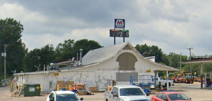 Stuckeys - Paw Paw - 61109 M-51 (newer photo)